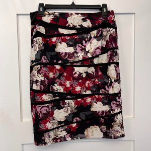 EUC White House Black Market Floral Skirt - 8